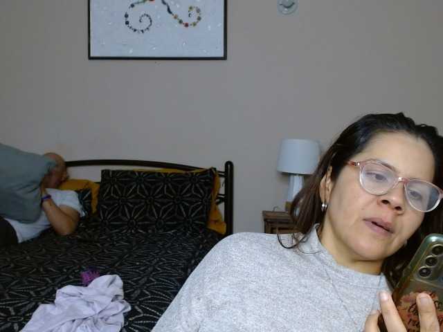  SaraBrandon chat room