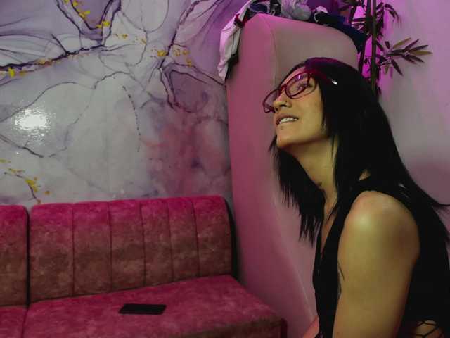 fieryfierysex live cam on BongaCams