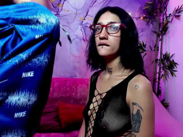 fieryfierysex live cam on BongaCams
