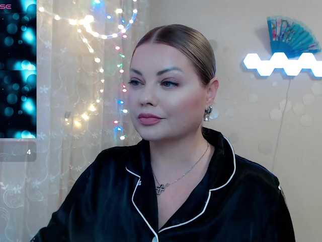 JewellFairy's BongaCams show and profile