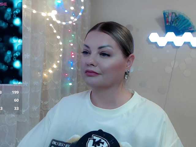 JewellFairy's BongaCams show and profile