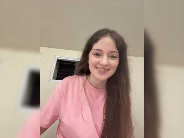 Alexis-Miss's BongaCams show and profile