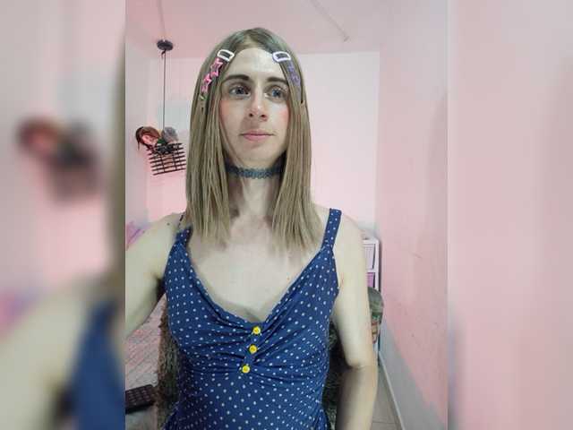kim-edwards live cam