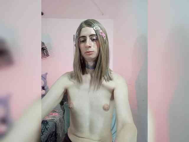 kim-edwards Live Webcam on BongaCams