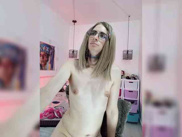 kim-edwards Live Webcam on BongaCams