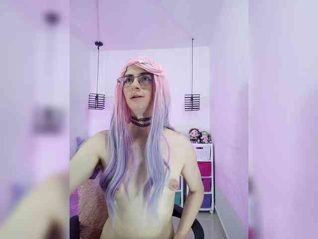 kim-edwards Live Webcam on BongaCams
