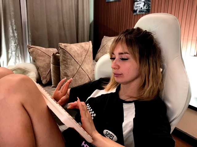 x-----x live cam on BongaCams