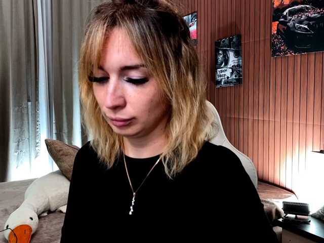 x-----x, en vivo ahora en BongaCams