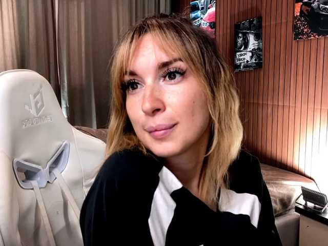 x-----x live cam on BongaCams