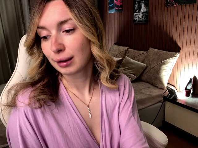 x-----x cam belle