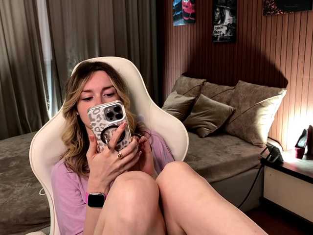 x-----x cam belle