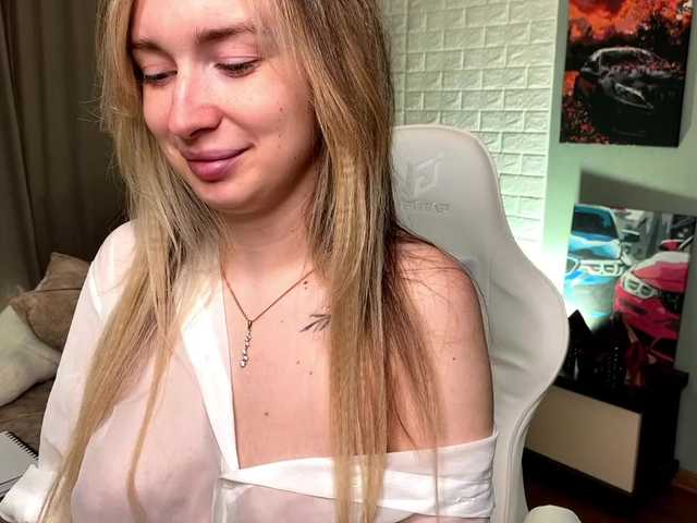 x-----x's BongaCams show and profile