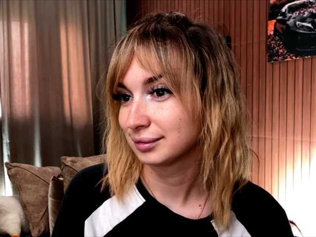 le modèle matreshka_ est en webcam porno dans un show sur le site bongacams, il possède les tags suivants: White/Caucasian,Blonde,Shaved