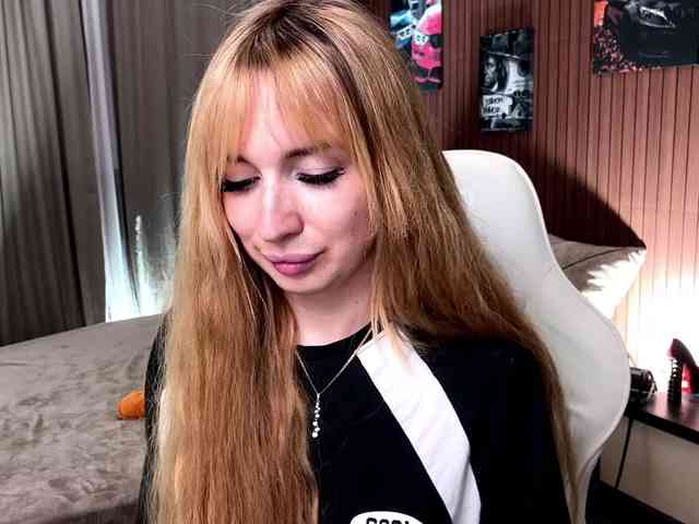 x-----x Sex Cam Show