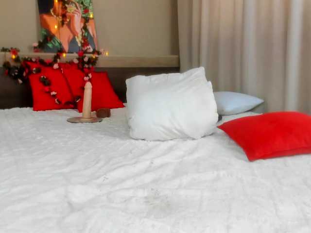 SweetLady697 live cam on BongaCams