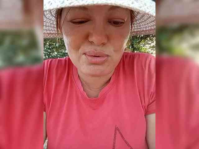 Juliamad Live Webcam on BongaCams