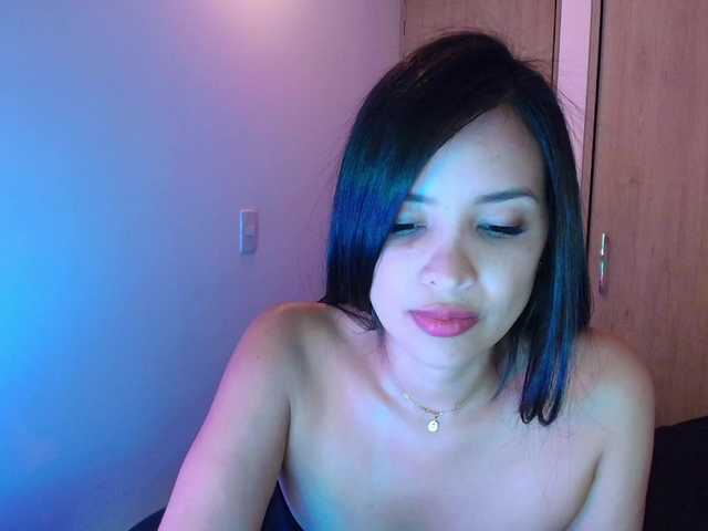Sweety-Hottie live cam on BongaCams