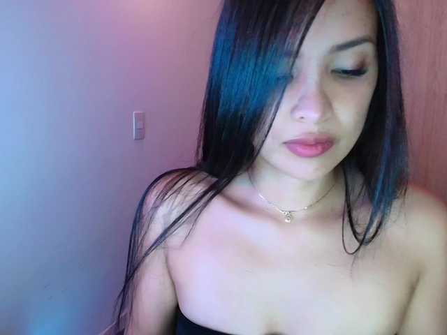 Sweety-Hottie live cam on BongaCams