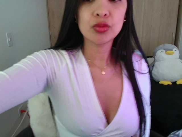 Sweety-Hottie live cam on BongaCams