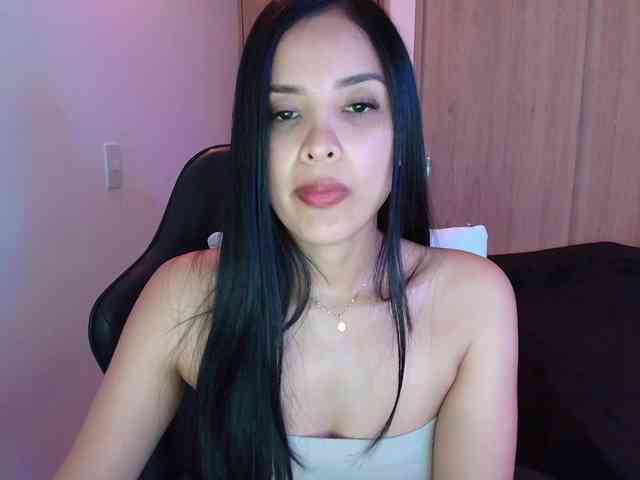 Sweety-Hottie webcam