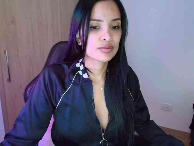 Sweety-Hottie webcam