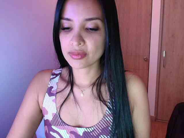 Sweety-Hottie webcam