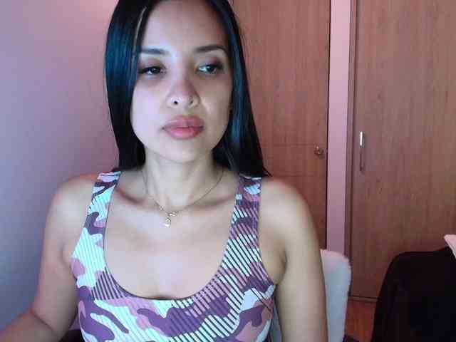 Sweety-Hottie webcam
