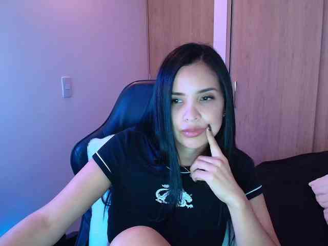 Sweety-Hottie webcam