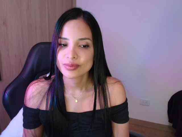 Sweety-Hottie webcam