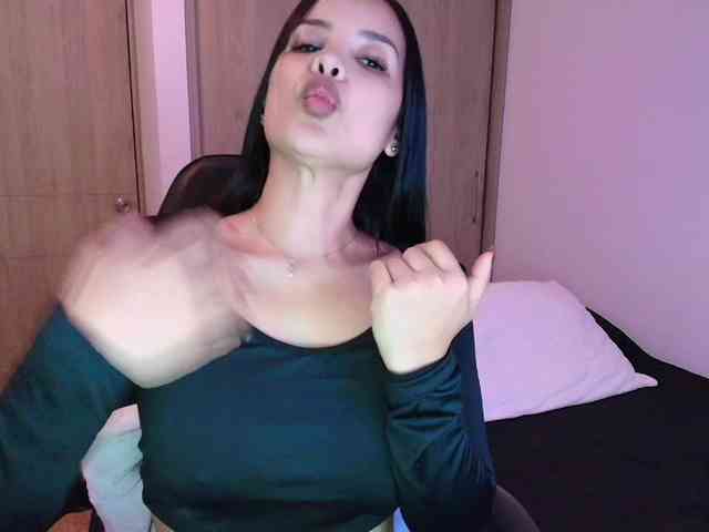 Sweety-Hottie webcam