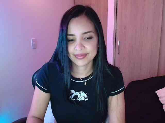 Sweety-Hottie webcam