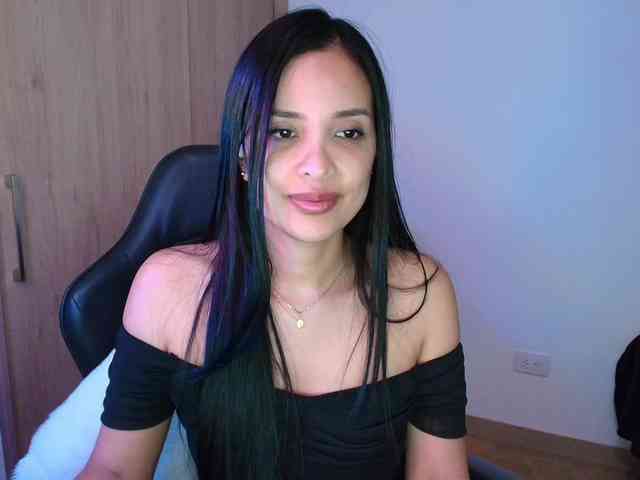 Sweety-Hottie webcam