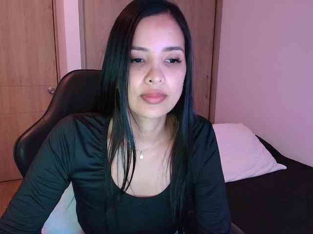 Sweety-Hottie webcam