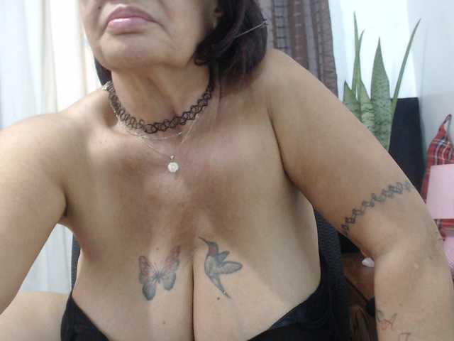 malenasaenz's BongaCams show and profile