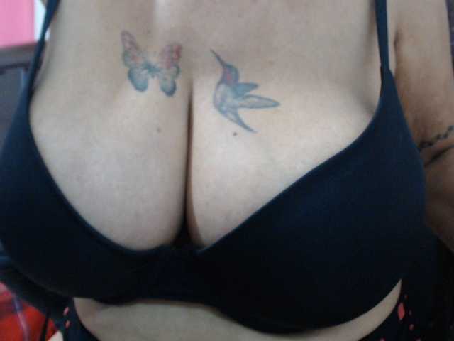 malenasaenz live cam on BongaCams