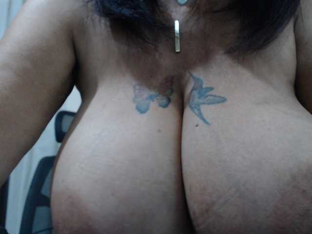 malenasaenz live cam on BongaCams