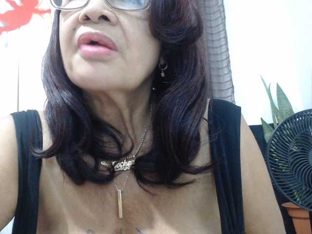 malenasaenz live cam on BongaCams