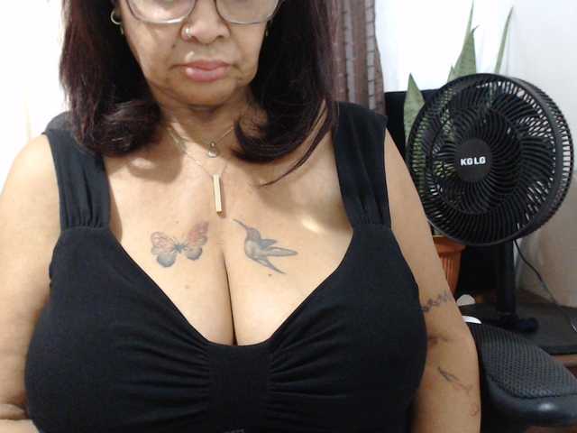 malenasaenz live webcam show