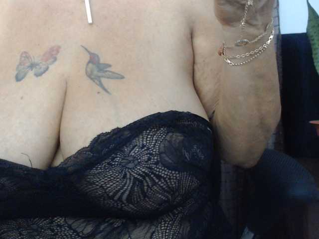 malenasaenz live cam preview
