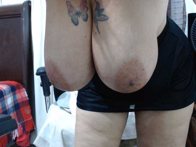 malenasaenz live cam on BongaCams