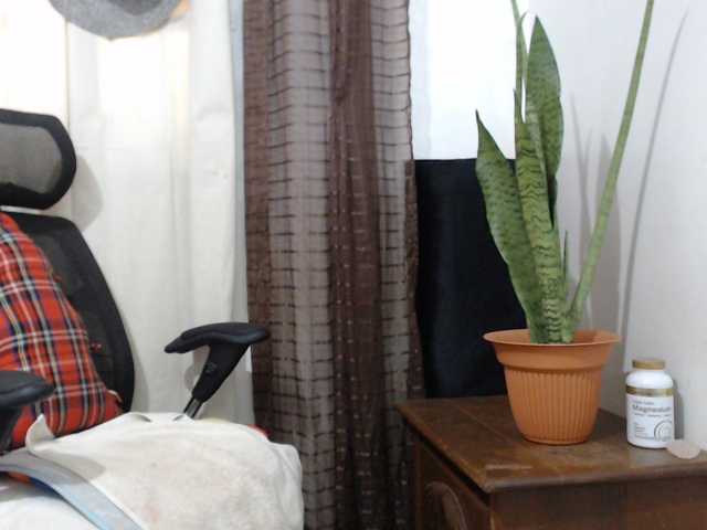 malenasaenz, en directo ahora en BongaCams