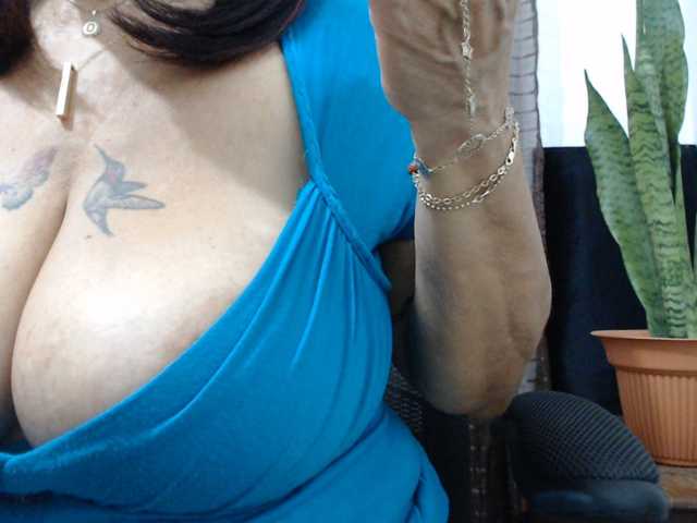 malenasaenz, en vivo ahora en BongaCams