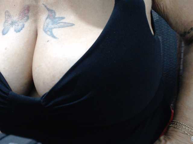 malenasaenz, live now on BongaCams