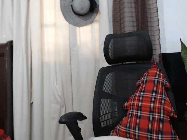 malenasaenz, en directo ahora en BongaCams