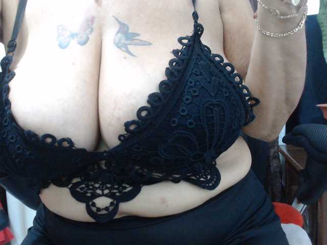 malenasaenz live cam preview
