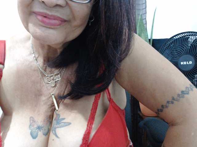 malenasaenz live cam on BongaCams