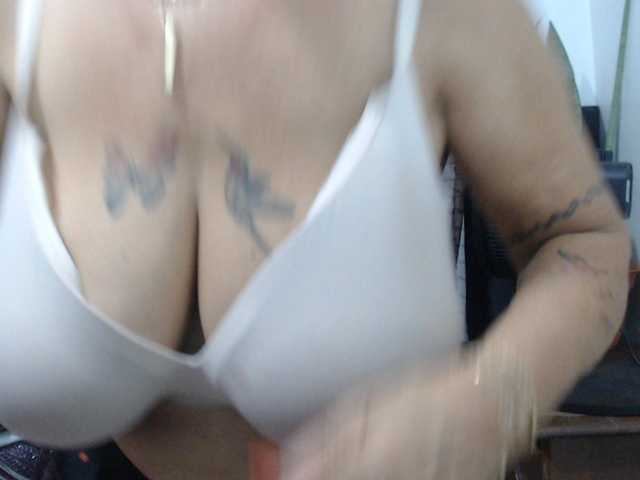 malenasaenz live cam on BongaCams