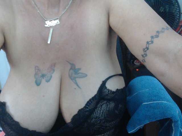 malenasaenz live cam on BongaCams