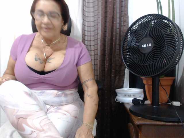 malenasaenz cam belle