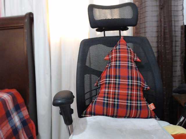 malenasaenz, en vivo ahora en BongaCams